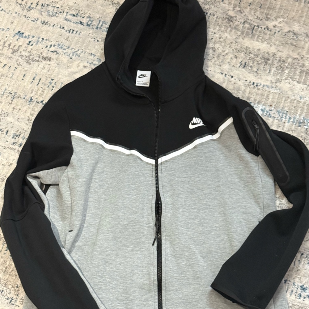 Nike Tech Hoodie. New. 80 OBO